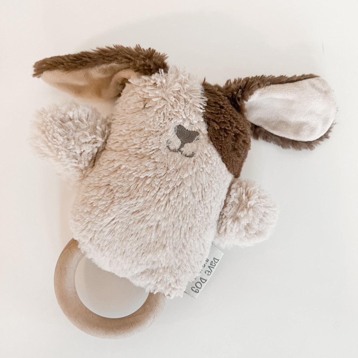 Dave dog Baby rattle – KEWE Collective